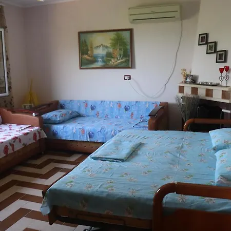 Biku Guesthouse On The Hill Vlore Exterior photo