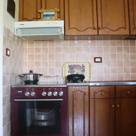 Biku Guesthouse On The Hill Vlore Exterior photo